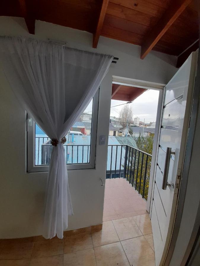 Monsenor Fagnano 592 "C" Apartment Ushuaia Bagian luar foto